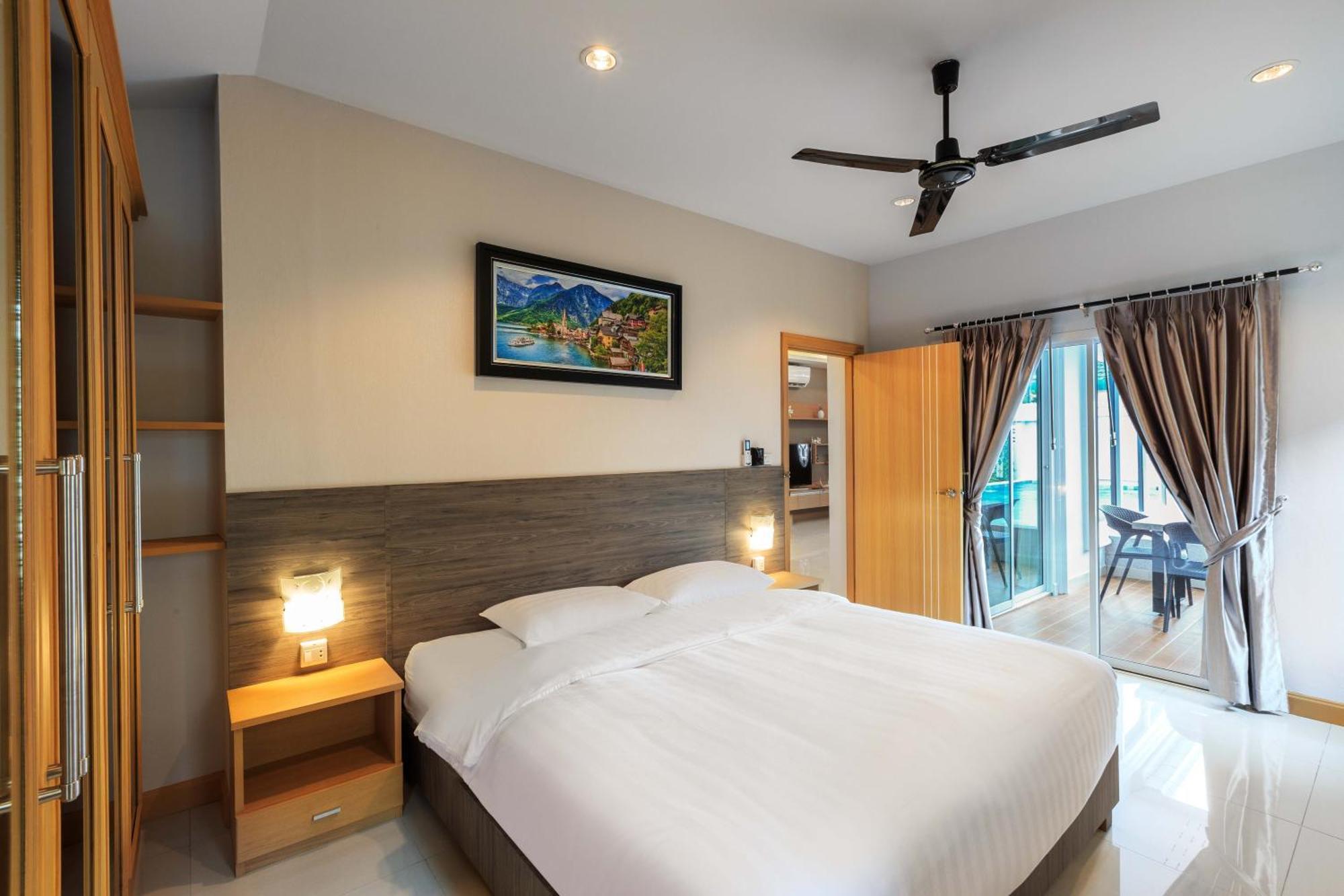 Gala Holiday Villa Pattaya Esterno foto