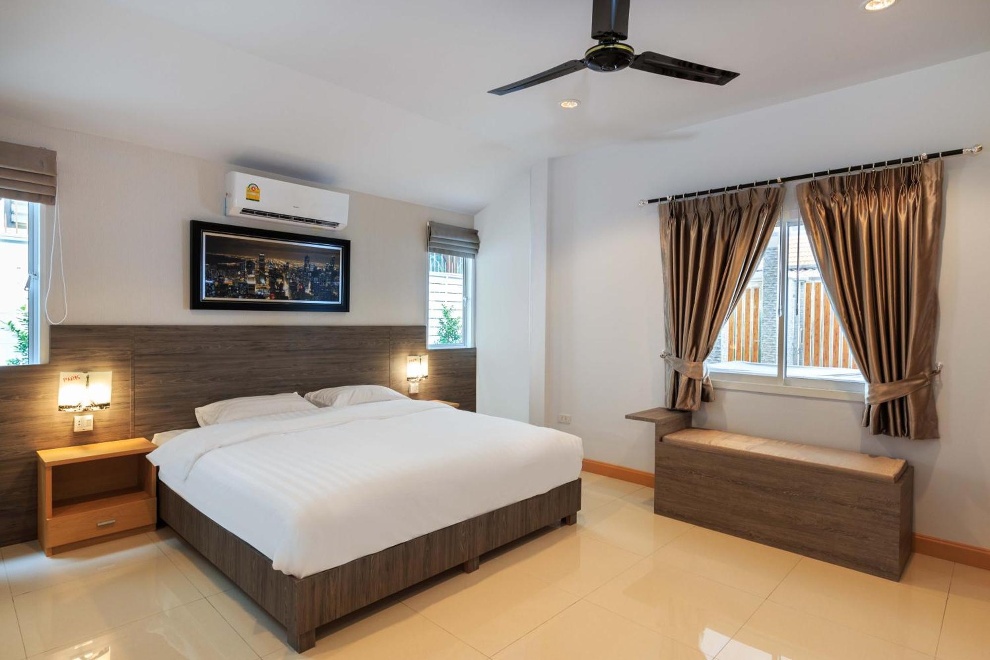 Gala Holiday Villa Pattaya Esterno foto